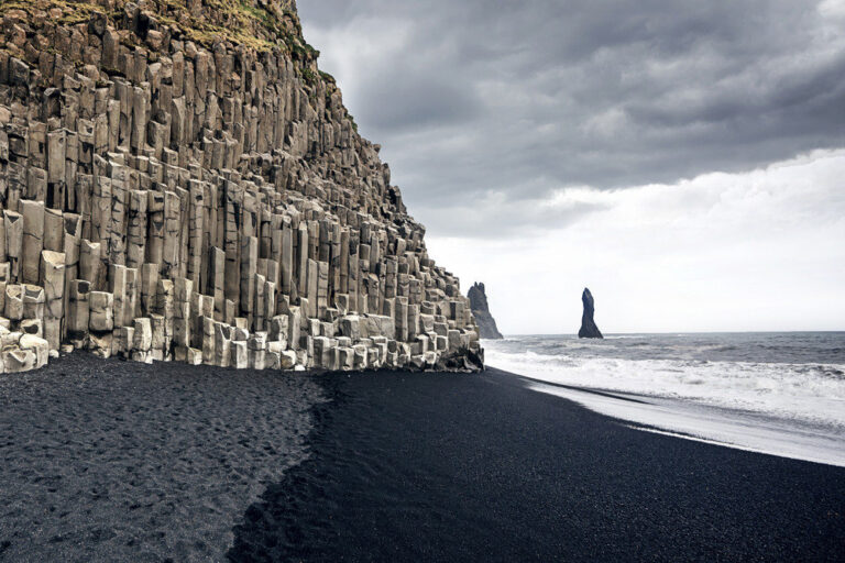praia de Reynisfjara Islandia